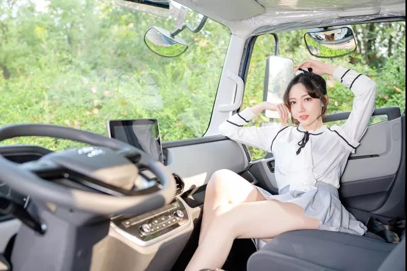 春風(fēng)十里不如安全有你 @卡友 春季行車貼士請(qǐng)查收