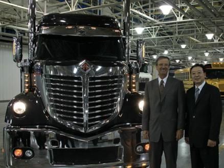 納威司達(dá)第三季大幅減虧 營收仍跌0.6%