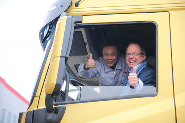 04 ּ֠FR·˹̩څ^|L(fng)܇gԇ{|L(fng)܇.jpg