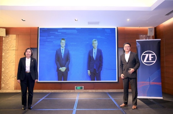 ͨ-܇Ǆ(dng)܇ (lin)δ ɰx坍ȫЧĽͨ\(yn)ݔ - 2124.jpg