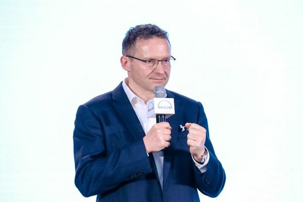 1. ˷R ʢ(hu) 2021Ї(jng)N̕(hu)hɹek (1).jpg