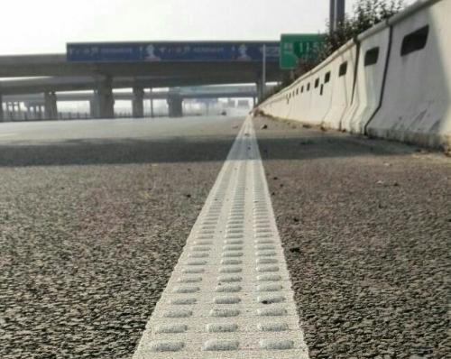 ͨ܇?yn)۰ĸٔU깤18ͨ܇