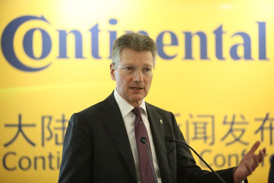 1. ꑼF(tun)(zh)ж(hu)ϯElmar DegenhartʿڴꑼF(tun)2015Ϻ܇չl(f)(hu)ϰl(f).JPG