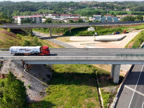 |L(fng)VҫƸ4\(yn)I(yng)ȫo(j)(sh)(dng)AMչ