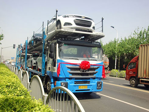 不必再觀望 紅巖轎運(yùn)車大趨勢下已顯“成熟范兒”