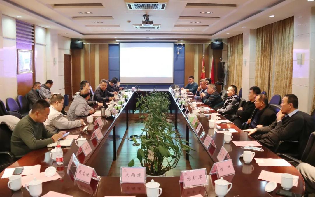 鄭州市住建委散辦管理中心主任走進(jìn)漢馬科技集團(tuán)考察交流